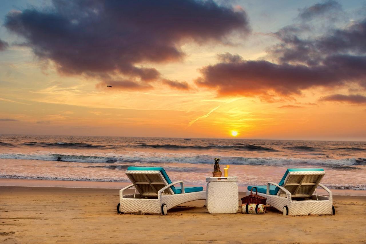 Caravela Beach Resort Varca Exteriér fotografie Sunset at the beach
