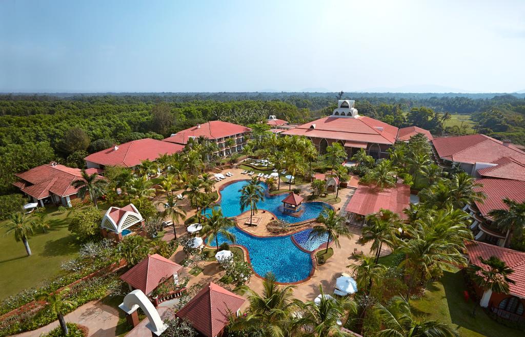 Caravela Beach Resort Varca Exteriér fotografie The resort's swimming pool